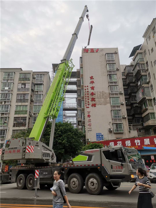 雨湖区吊车租赁需要注意事项